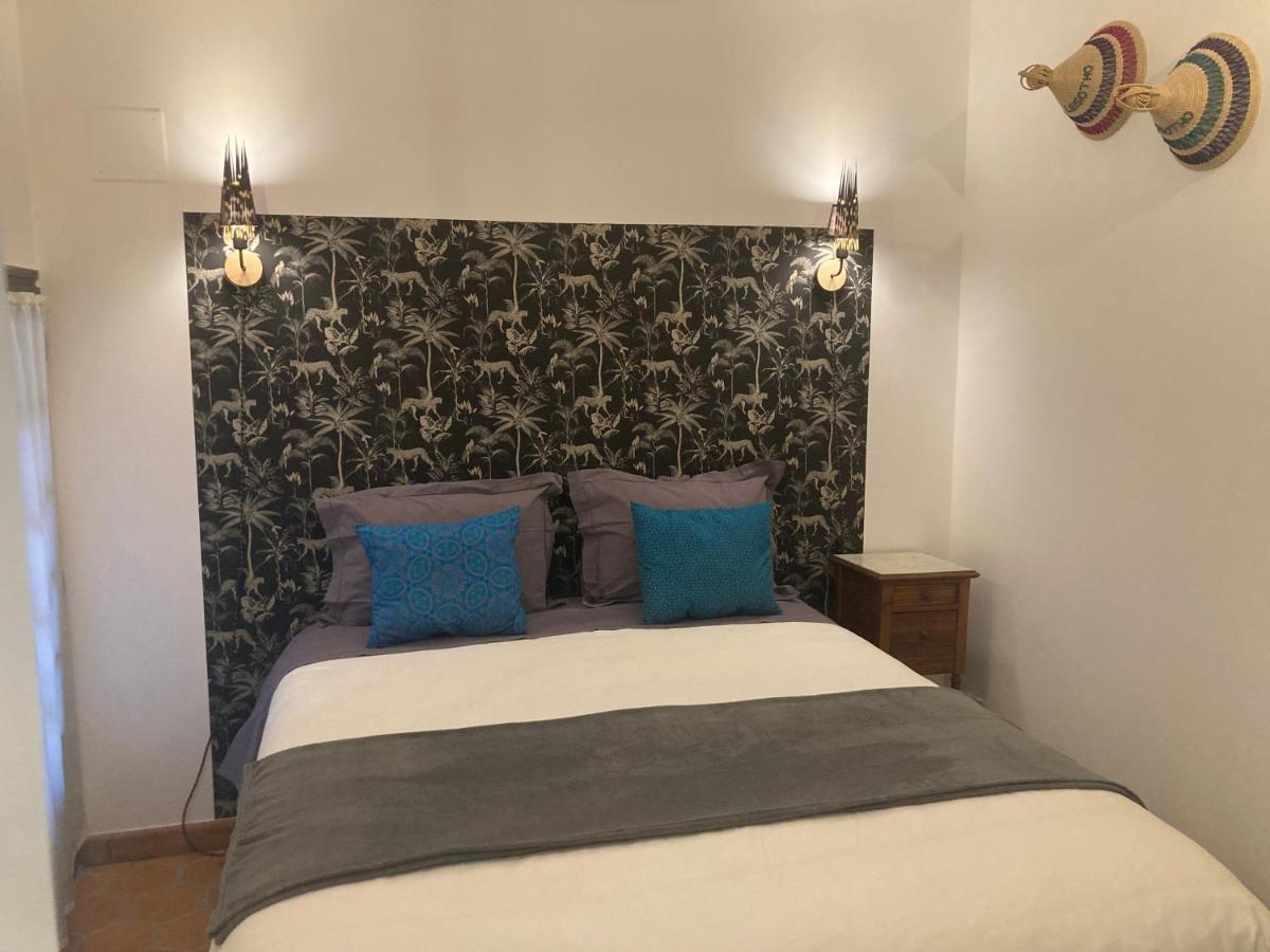 Chambre D'Hotes Les Roches Corme-Royal Exteriér fotografie
